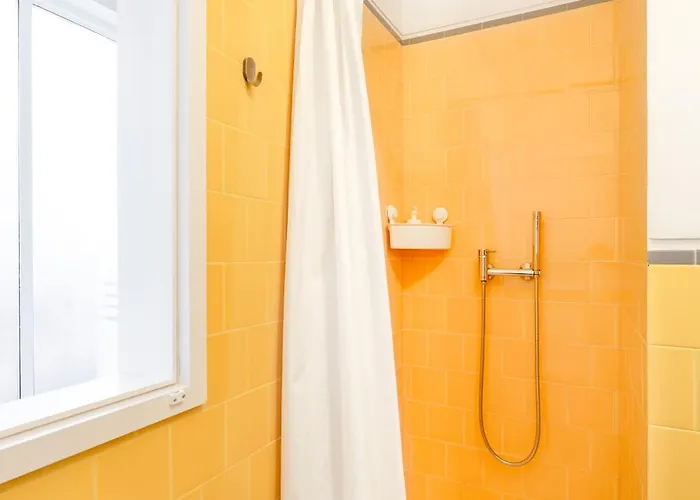 Viva Three Magi Guest house