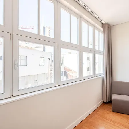 Viva Three Magi Porto